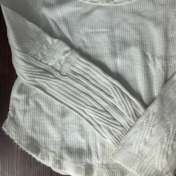 Free People WE THE FREE Swinging Cable Cuff Long Sleeve Shirt size XS - Picture 3 of 11